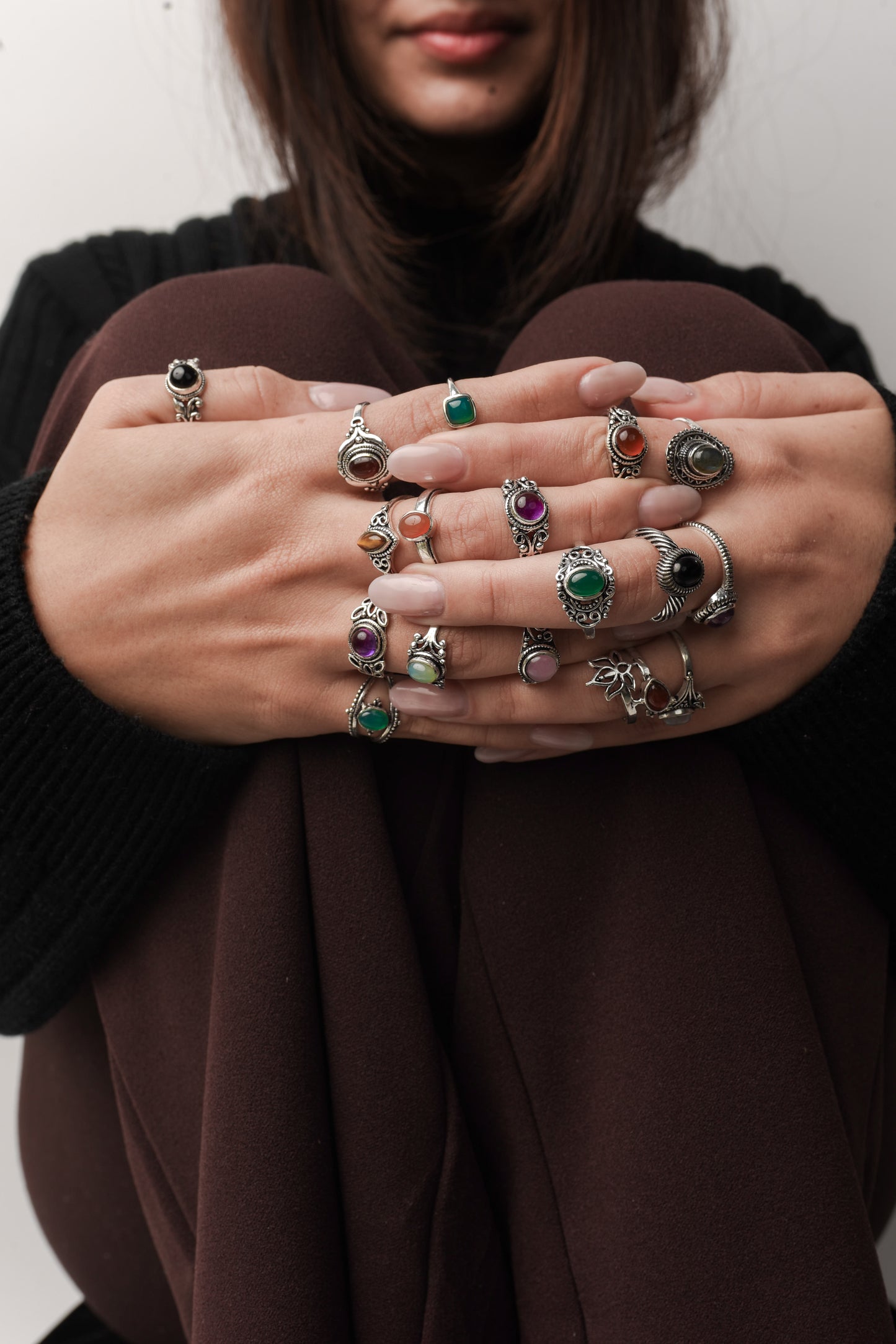 Bagues empilables délicates, plaquées argent – ​​Assortiment, style bohème avec cristaux naturels, vente en gros
