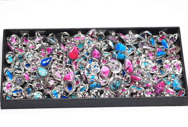 Bagues en pierres précieuses opale dendrite naturelle pour femmes, bagues en cristal d'opale dendrite jaune faites à la main en gros pour la vente en gros