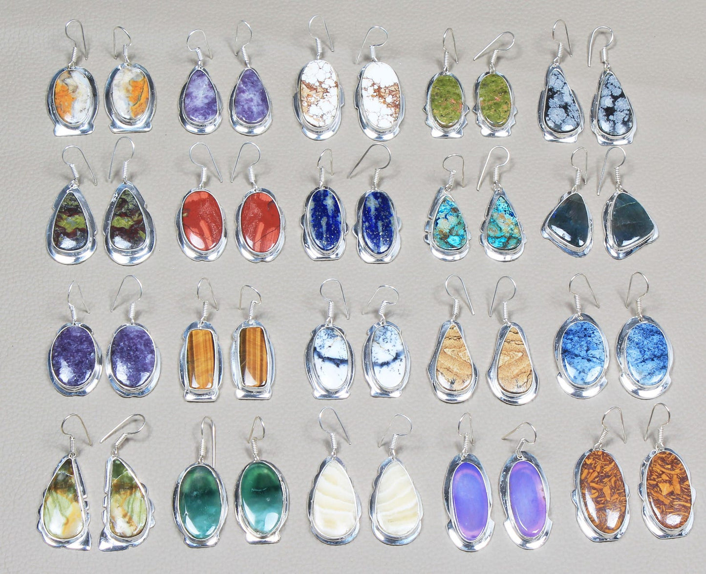 Boucles d'oreilles à crochet en pierres précieuses naturelles assorties, lot de gros boucles d'oreilles multi-cristal faites à la main pour femmes