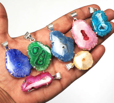 Collier pendentif en cristal de quartz solaire Druzy fait à la main Bijoux en gros de pierres précieuses en quartz solaire Druzy Pendentifs pour femmes