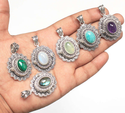 Natural Assorted Gemstone Poison Pendants Necklace For Women Multi Color Crystal Handmade Wholesale Pendants For Bulk Sale