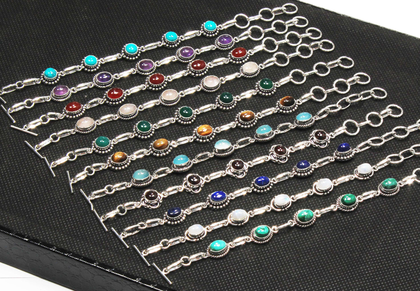 Bracelets en chaîne faits à la main en pierres précieuses multicolores naturelles pour femmes Lot de gros bracelets en cristal plaqué argent assortis